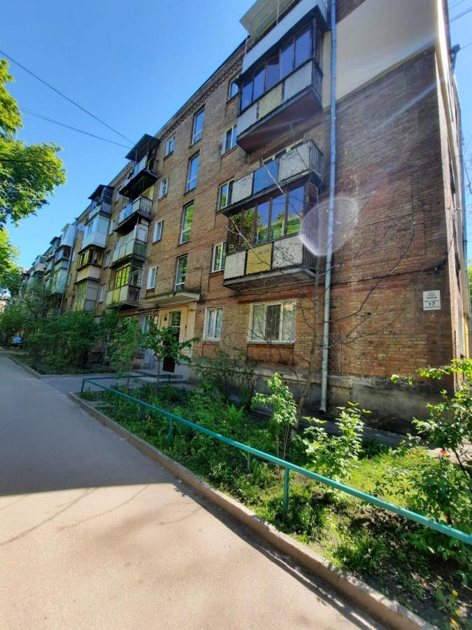 Посуточно Мини-Студия Метро Дорогожичи Киев Ngoại thất bức ảnh